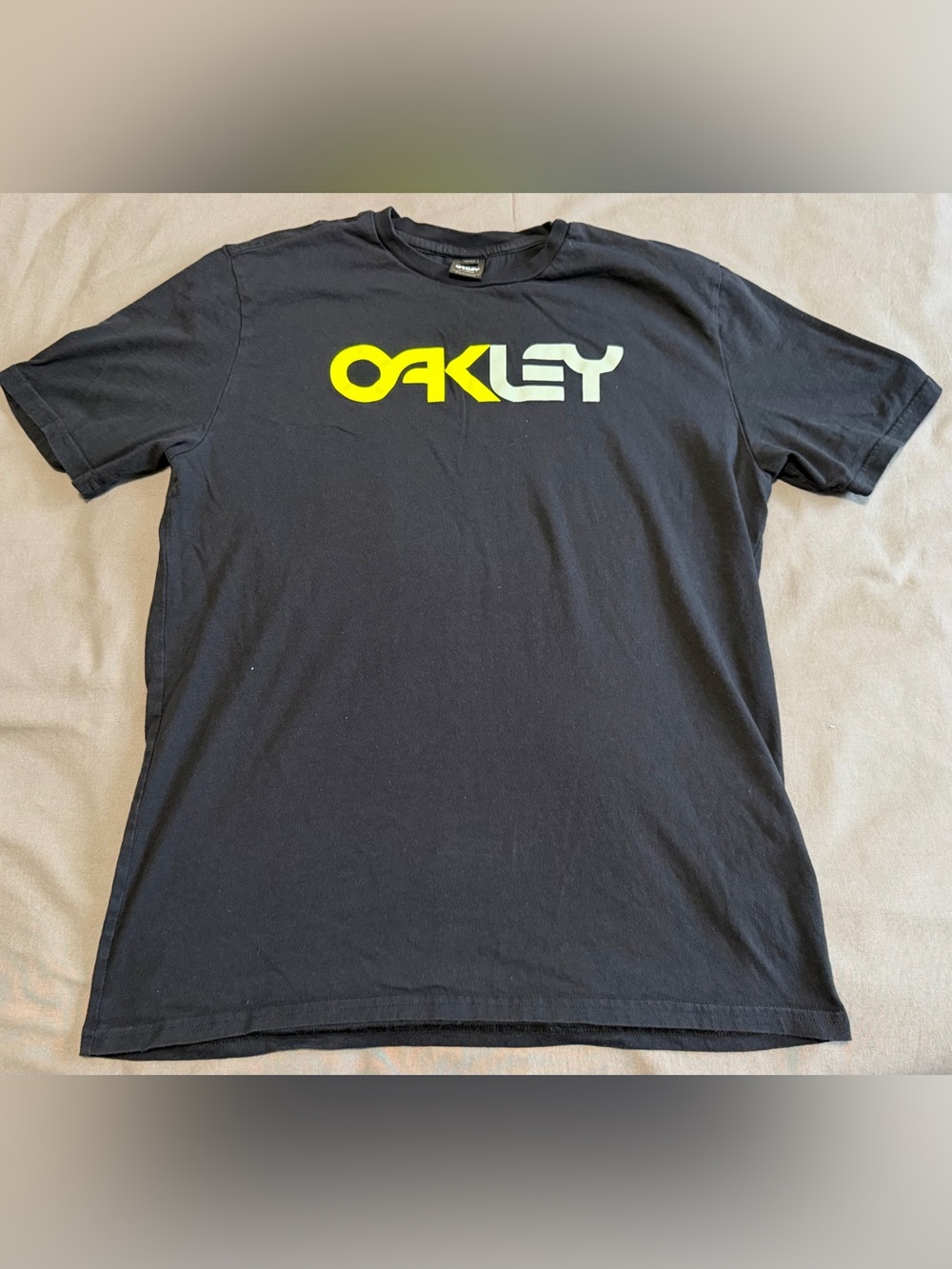 Oakley Men's Crew Neck Short Sleeve Shirt Men’s Large Retro Graphic Logo
